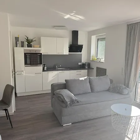 Thirty For Three Kürten