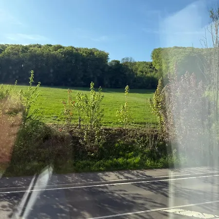 Thirty For Three Апартаменты *