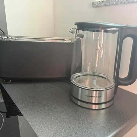 Thirty For Three Kürten