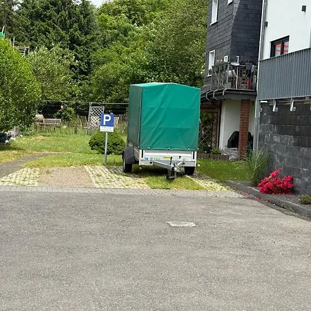 Thirty For Three Kürten