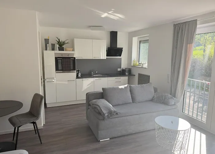 Thirty For Three Kürten